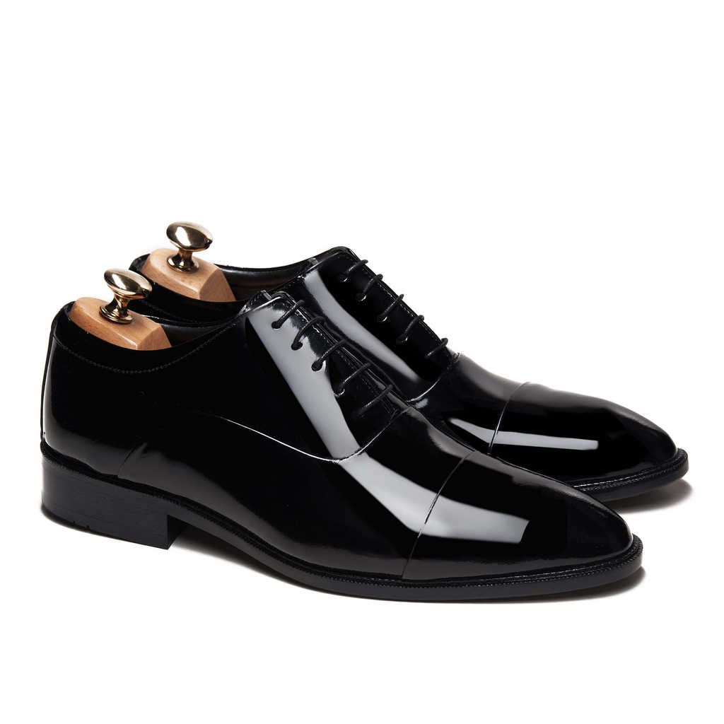 Classic First Oxford Cap Glossy Black